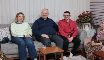 Başkan Pehlivan, orucunu şehit ailesiyle açtı