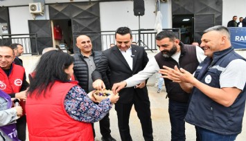 Başkan Yıldız, Belediye Personeli ile Bayramlaştı