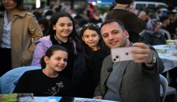 Bornova’da Kadir Gecesi’nde büyük iftar buluşması