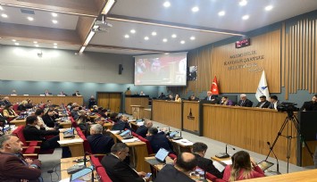 Büyükşehir Meclisi’nde 'Ege Şehir' tartışması:''Elimizdeki her şeyi Ege Şehir Planlamaya veriyoruz''
