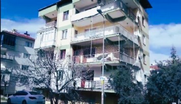 Denizli'de alevlerin arasından kurtarılan anne oğul evsiz kaldı