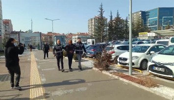 Doktoru bıçaklayan şüpheli: 'Bana yapay zeka yerleştirdi'