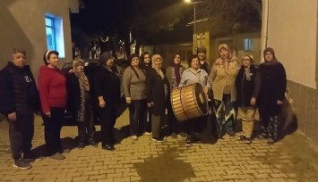 Görenler şaşırıyor: Bergama'da kadın davulcu dönemi
