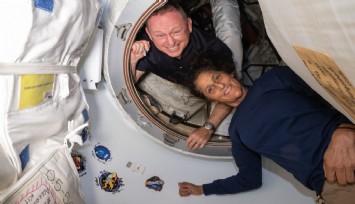 ISS'e gönderilen 4 astronot 9 aydır orada mahsur kalan Williams ve Wilmore tarafından karşılandı