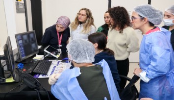 İzmir Şehir Hastanesi’nde vajen kanseri için ilk kez Brakiterapi uygulandı