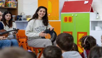 Karşıyakalı minikler Türk müziği çalgıları ile tanışıyor