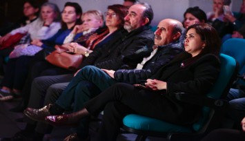 Konak’ta Çanakkale şehitlerine anlamlı anma