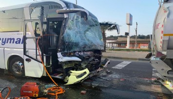 Manisa'da feci kaza: Yolcu otobüsünün de olduğu zincirleme kazada, 1 can kaybı, 7 yaralı