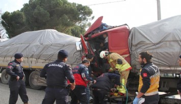 Manisa'da iki tır çarpıştı: 1 yaralı