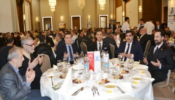 Manisa'da İmamoğlu gerginliği: Başkan Zeyrek ve AK Partili Arınç birbirine girdi