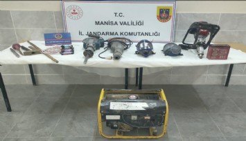 Manisa'nın iki ilçesinde izinsiz kazıya suçüstü