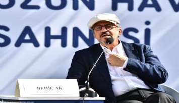 5. İzmir Kitap Fuarı’nda Behiç Ak Rüzgarı