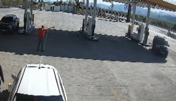 Afyonkarahisar'da el freni çekilmeyen araç faciaya sebep oluyordu: O anlar kameraya yansıdı