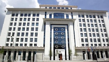AK Parti Genel Merkezi'nde polis intiharı