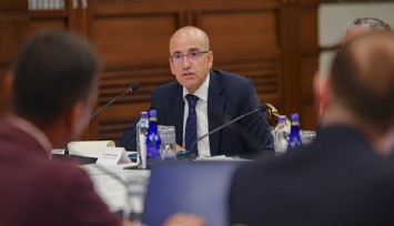 Bakan Şimşek: 'Son 10 aydır gerileyen yıllık enflasyon Mart’ta yüzde 38,1 gerçekleşti'