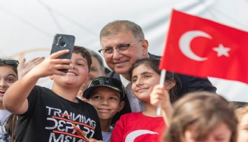 Başkan Tugay: Çocuklarımıza o güzel ülkeyi hep beraber armağan edelim