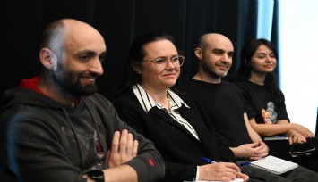 Bornova’da çocuklar için sanatın nabzı atıyor