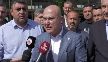 CHP’li Bakan’dan Kemalpaşa Belediyesi önünde açıklama: Operasyonluk bir durum yok, algısı var