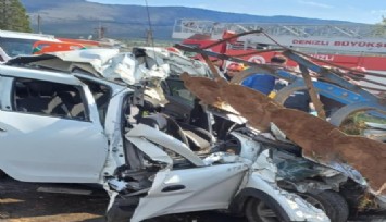 Denizli'de feci kaza: Otomobilin traktöre çarptığı kazada ağır yaralanan kadın kurtarılmadı