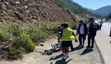 Fethiye'de otomobil bisikletli gruba çarptı: 3 yaralı