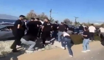 İzmir'de Beşiktaş ile Göztepe taraftarı arasında gerginlik