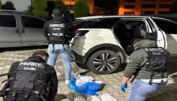 Torbalı'da polisin durduğu araçtan 11 kilo uyuşturucu çıktı