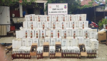 İzmir'de kaçak içki operasyonu: 3 bin 142 şişe kaçak içki ele geçirildi