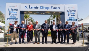 İzmir’de kültür şöleni: Kitap Fuarı Kültürpark’ta kapılarını açtı