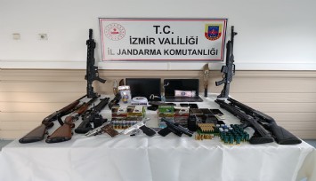 İzmir'de silahlı suç örgütüne operasyon