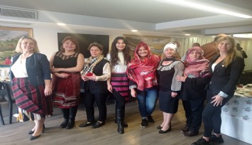 Karadeniz coşkusunu Egelilere yaşatıyorlar