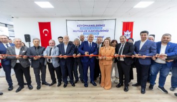 Konak’ta peş peşe açılışlar: İki kütüphane, bir de Mutluluk Kahvesi