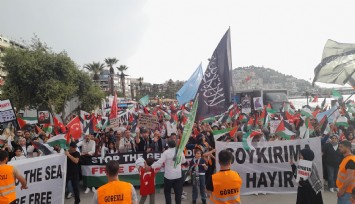 Kuşadası’nda Filistin’e destek yürüyüşü