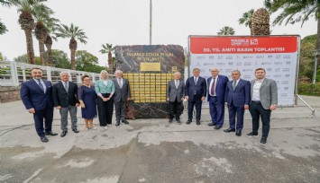 Marble İzmir’in 30’uncu yılına özel anıt Kültürpark’ta açıldı