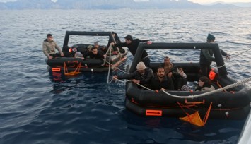 Marmaris'te, Yunanistan’ın can sallarında geri ittiği düzensiz göçmenler kurtarıldı