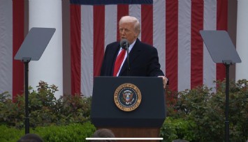 Trump’tan dünyayı sarsacak karar: Avrupa Birliği ürünlerine yüzde 20, otomobillere yüzde 25 vergi getirdi