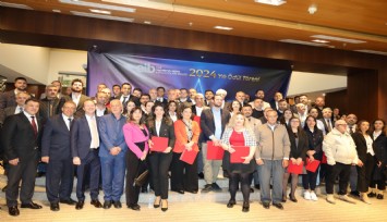 Yaş meyve sebze ve meyve sebze mamulleri sektöründe ihracatın yıldızları ödüllerine kavuştu