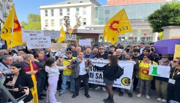106 yıllık geleneğe MEB'den müdahale: İzmir Atatürk Lisesi törenden men edildi