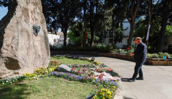 Başkan Tugay Zübeyde Hanım’ın anıt mezarını ziyaret etti