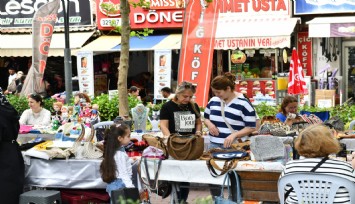 Çiğli’de Anneler Günü coşkusu renkli etkinliklerle başladı