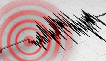 Ege Denizi gece yarısı sarsıldı: 4.9 büyüklüğünde deprem