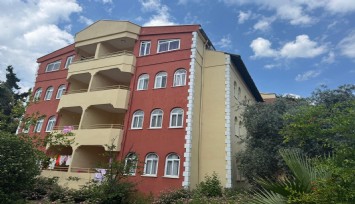 İngiliz turistin acı sonu: Apartın çatı katından düşerek hayatını kaybetti