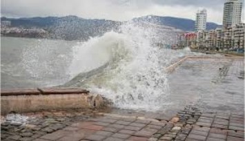 İzmir Valiliği'nden fırtına uyarısı