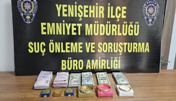 Kocasından altınları saklamak için hırsızlık süsü verdi