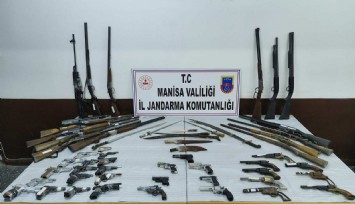 Manisa'nın da içinde bulunduğu 3 ilde operasyon: Evlerinden cephanelik çıktı