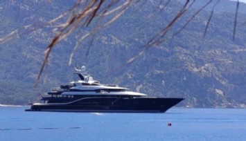Ultra lüks tatil sezonu açıldı: Haftalık kirası 1 milyon 150 bin avroluk yat Fethiye'de