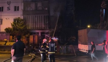 Ağaçta çıkan yangın binayı sardı