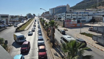 Bodrum'a 24 saatte 50 bin araç girdi