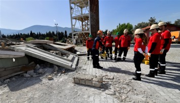 Bornova Belediyesi’nin ilk arama kurtarma ekibi göreve hazır