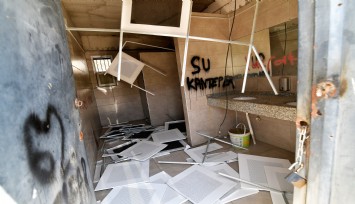 Bornova’da kamu malına saldırı: Pazaryeri tahrip edildi