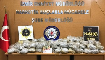 Çeşme Limanı'nda iki tır dolusu uyuşturucu bulundu